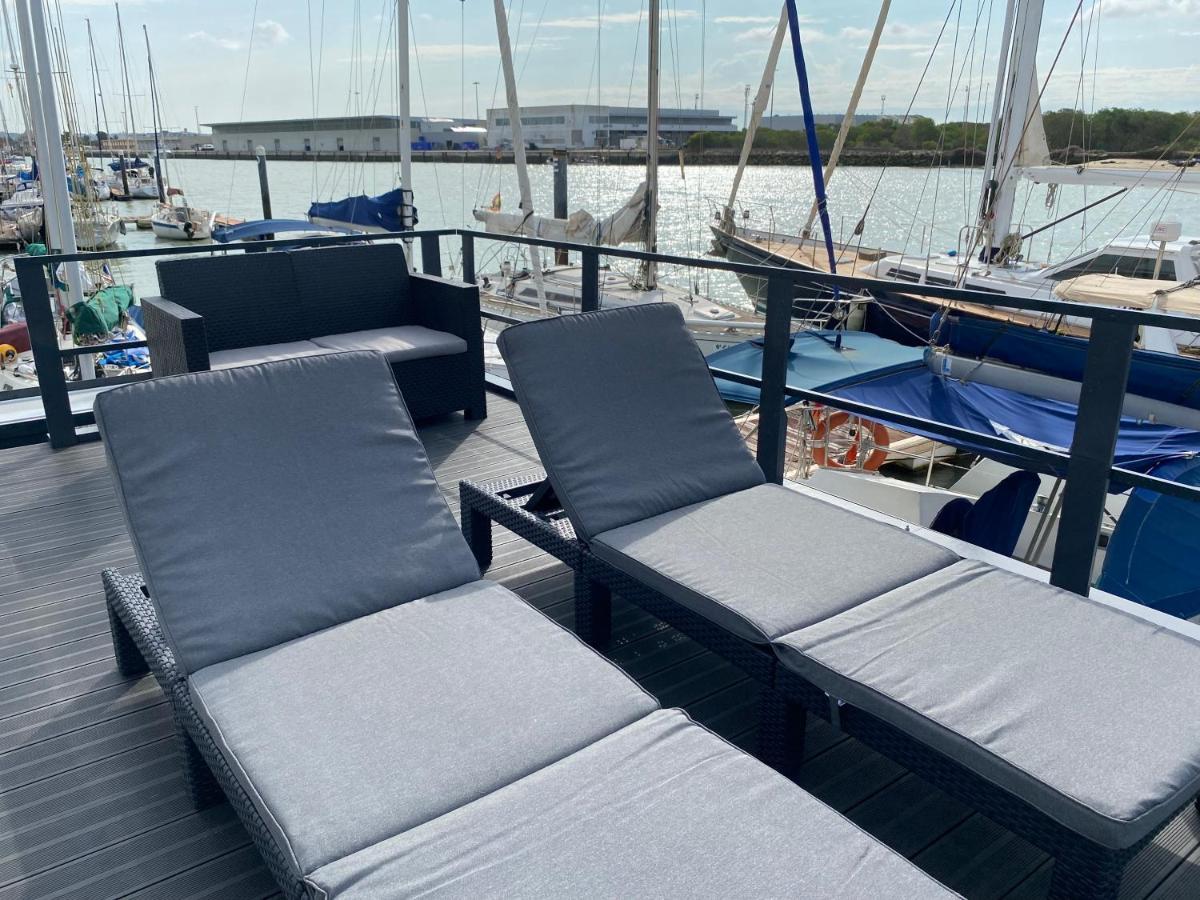 Готель Houseboat Cadiz El Puerto - Casa Flotante Ель-Пуерто-де-Санта-Марія Екстер'єр фото