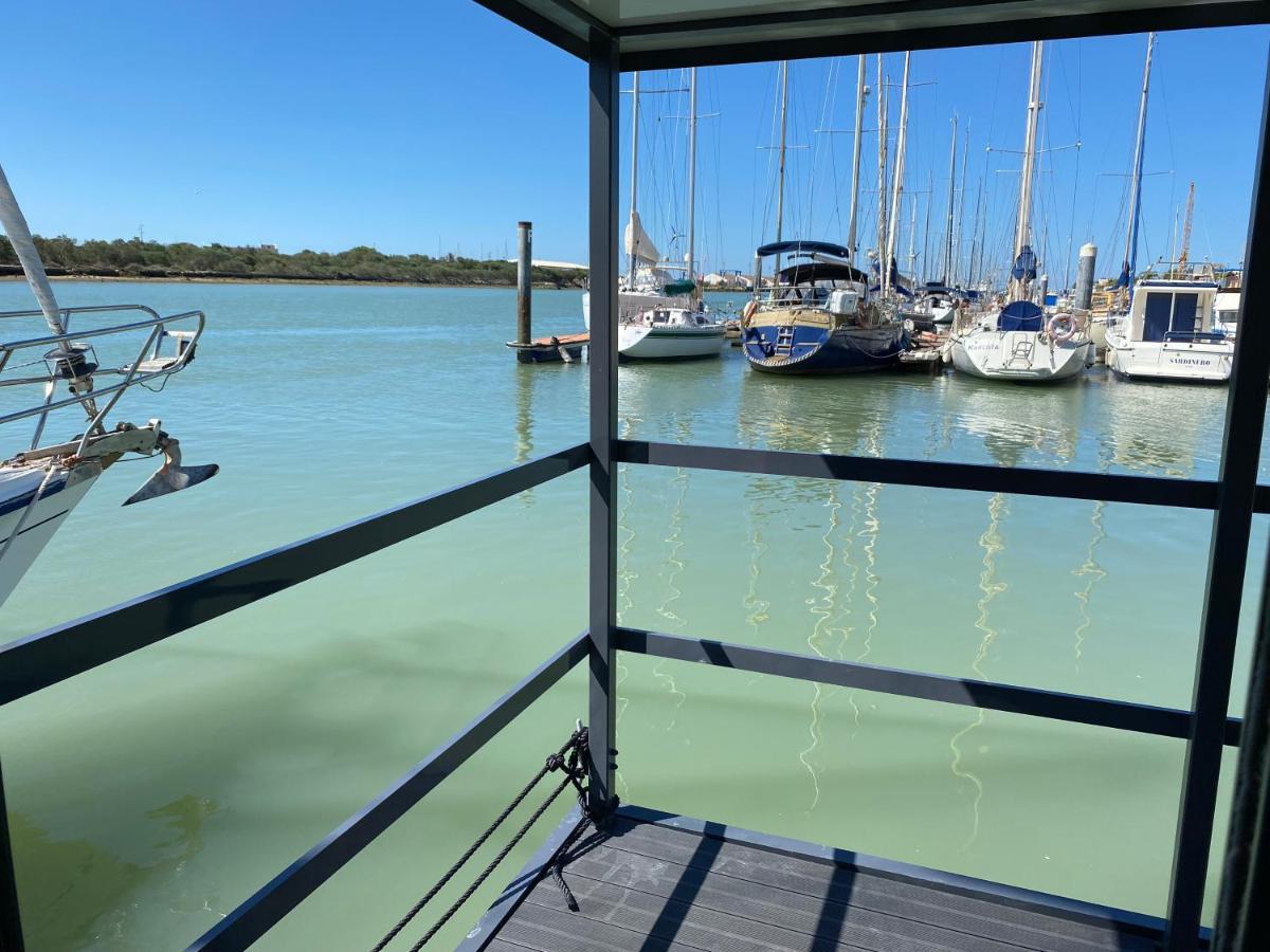 Готель Houseboat Cadiz El Puerto - Casa Flotante Ель-Пуерто-де-Санта-Марія Екстер'єр фото