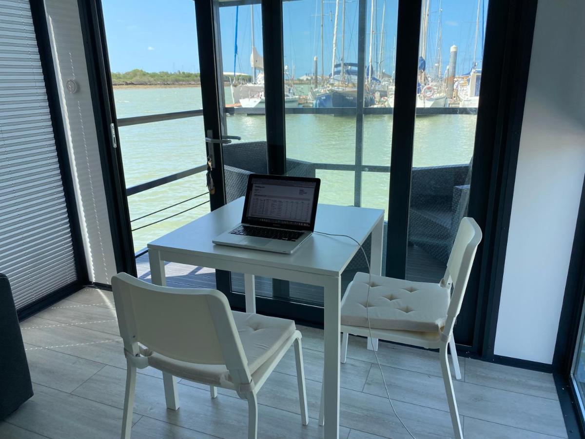 Готель Houseboat Cadiz El Puerto - Casa Flotante Ель-Пуерто-де-Санта-Марія Екстер'єр фото