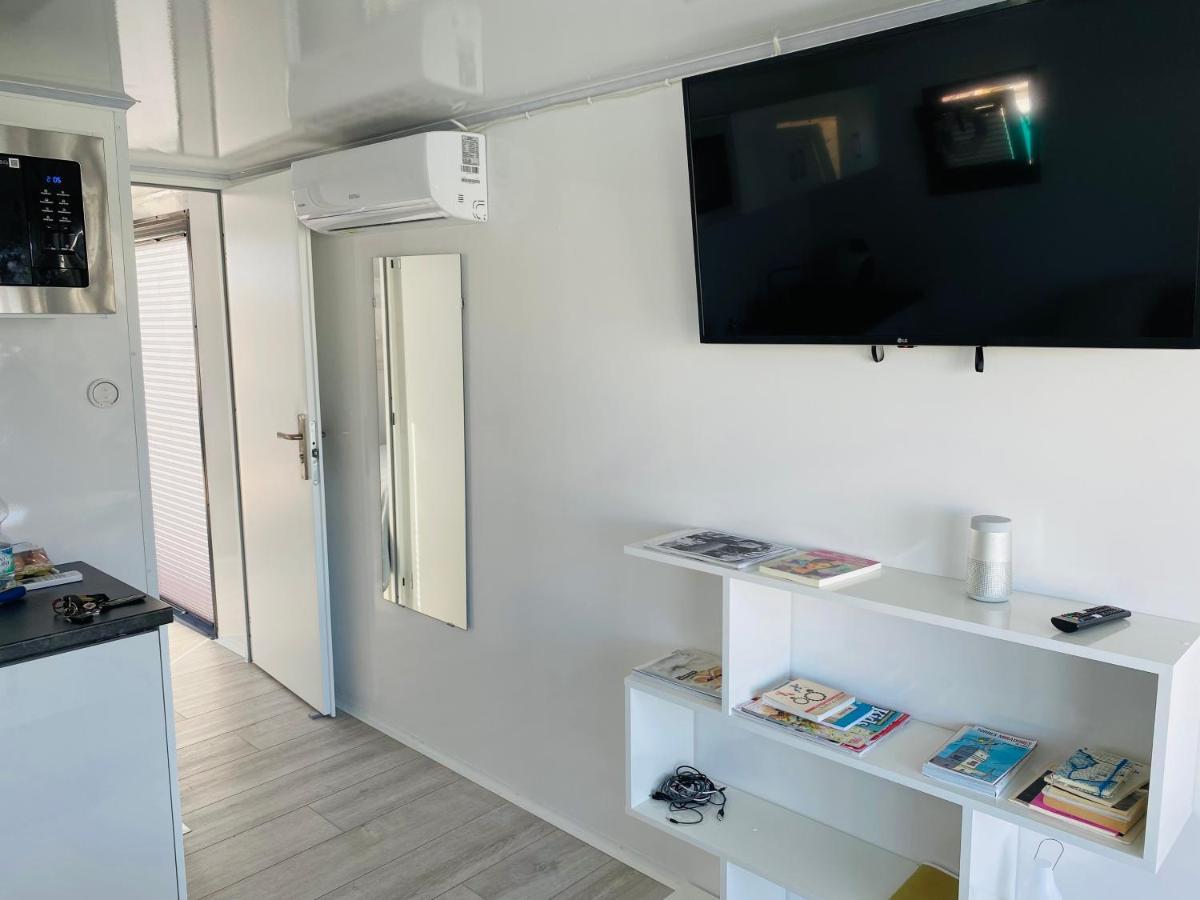 Готель Houseboat Cadiz El Puerto - Casa Flotante Ель-Пуерто-де-Санта-Марія Екстер'єр фото