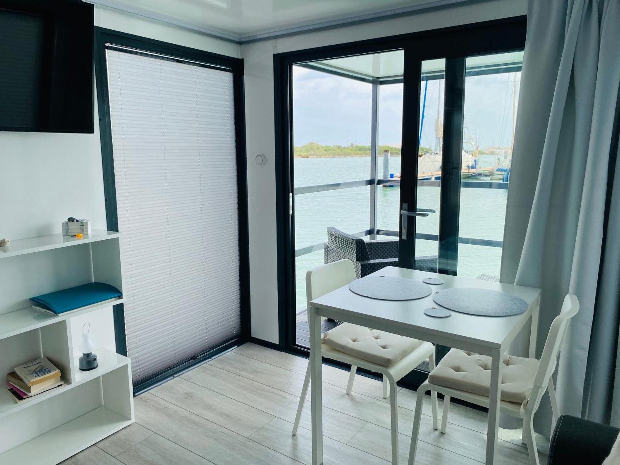 Готель Houseboat Cadiz El Puerto - Casa Flotante Ель-Пуерто-де-Санта-Марія Екстер'єр фото
