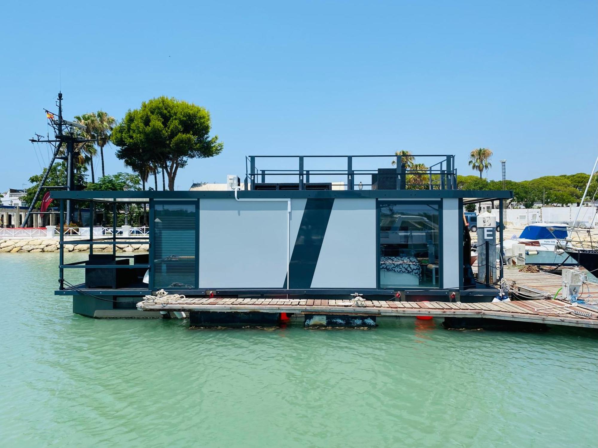 Готель Houseboat Cadiz El Puerto - Casa Flotante Ель-Пуерто-де-Санта-Марія Екстер'єр фото
