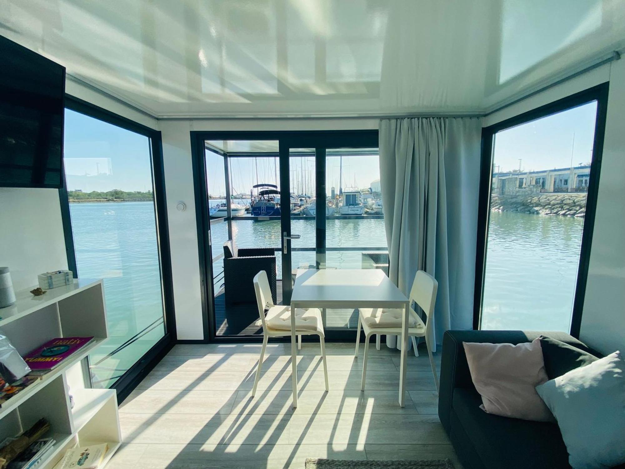 Готель Houseboat Cadiz El Puerto - Casa Flotante Ель-Пуерто-де-Санта-Марія Екстер'єр фото
